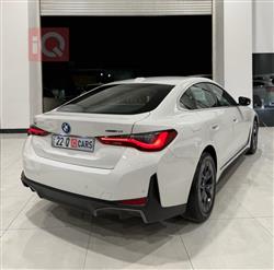 بي ام دبليو الفئة 4